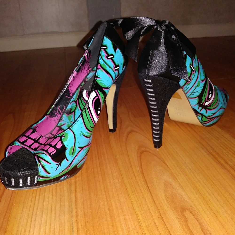 Iron Fist sz 10 Frankenstein heels